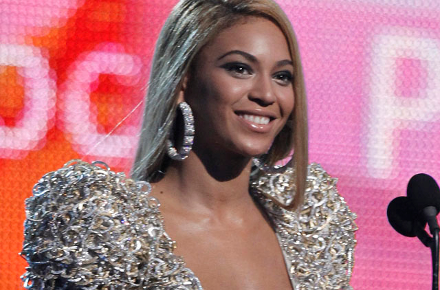 Beyonce Swift A R Rahman Scoop Grammys Lifestyle