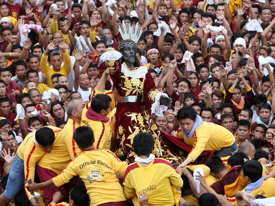 Philippine faithful flock to 'Black Nazarene' | Philippines – Gulf News