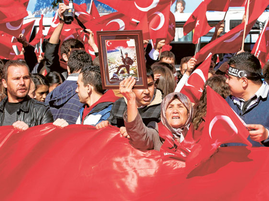 School students march in Turkey to protest killing of troops by rebels ...