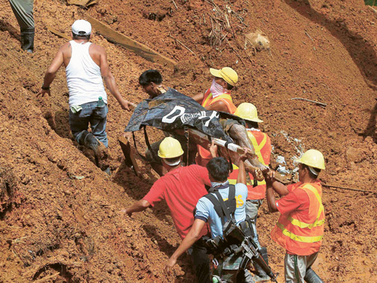 Landslide Traps 60 Miners In The Philippines 