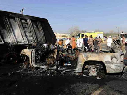 Eight Omani family members burnt alive after their vehicle collided and ...