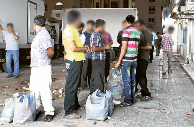 640px x 422px - Paan and porn bazaar in Sharjah's Rolla | Uae â€“ Gulf News