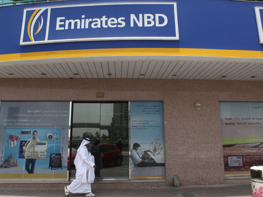 Emirates nbd bank. Банк ЕНБД. Банк в Дубае. Emirates NBD логотип. Здание банка Emirates NBD.