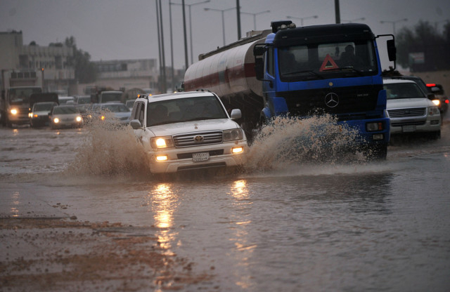 Kuwait floods: officials slammed over poor infrastructure | Saudi ...