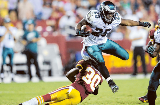 Monday Night Football: Eagles ruin RG3's return as Michael Vick