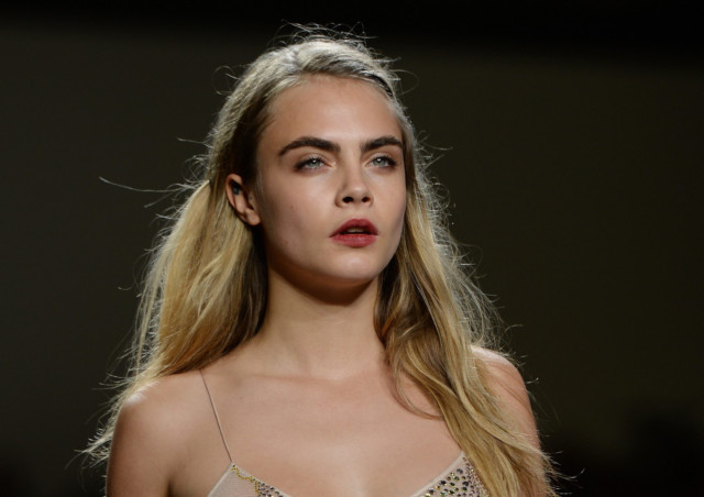 640px x 452px - Supermodel Cara Delevingne's 'naked pictures' leaked ...