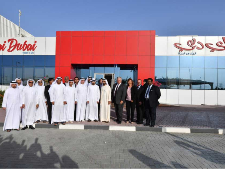 Mohammad Bin Rashid visits Mai Dubai company.