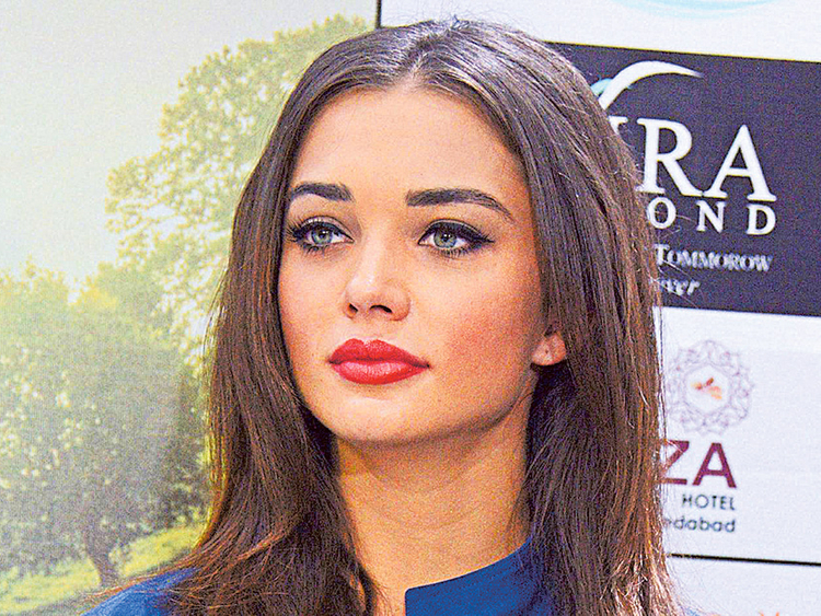 Amy Jackson To Sing In Punjabi - 