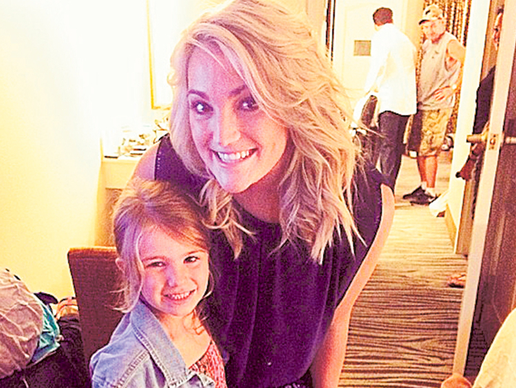 Jamie Lynn Spears Daughter Recovering After Accident Hollywood Gulf News