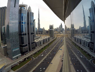 E11: The road that unites the UAE