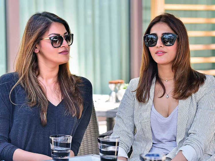 Vaani Kapoor And Anushka Ranjan Talk Girl Power In Dubai Bollywood Gulf News Also, there is not much known about her girlfriend, engagement, marriage, husband, relationship or affairs. vaani kapoor and anushka ranjan talk