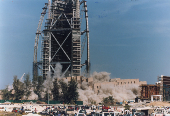 June 27 1997 Chicago Beach Hotel Goes In One Blast Today