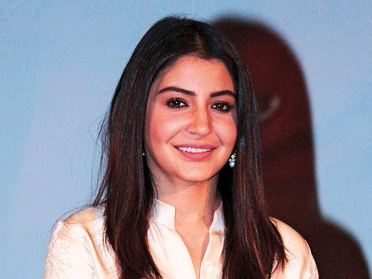 Anushka Sharma makes a simple style statement | Bollywood – Gulf News