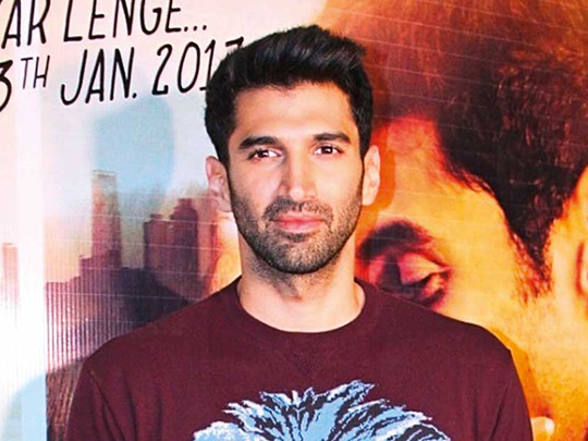 Aditya Roy Kapur Experiments With Makeup  Tries To Normalize Makeup For Men