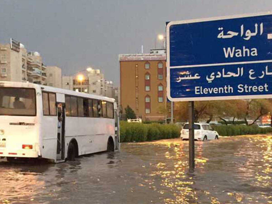 181106 Kuwait flood