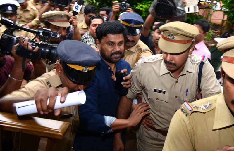 tab_Dileep being arrested