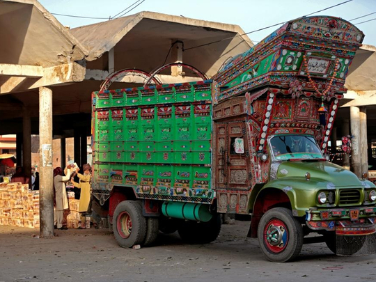 truck pakistan 1