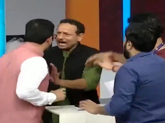 RDS_181209 Fight at Zee News studio