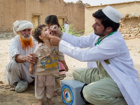 RDS_181210 Pakistan polio campaign 1