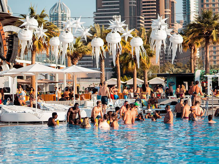 Dubai Beach Club Apologises After Pool Incident Uae Gulf