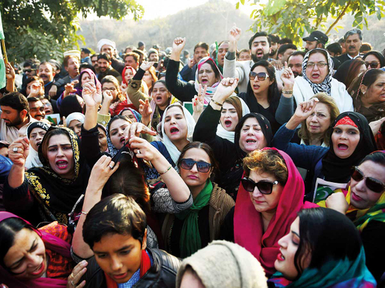 Supporters of Nawaz Sharif
