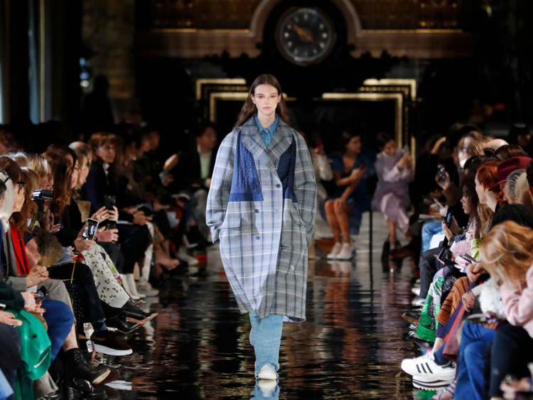 Stella McCartney takes on the '80s at Paris Fashion Week