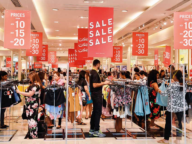 Massive rush at shopping malls as Super Sale kicks off in Dubai ...