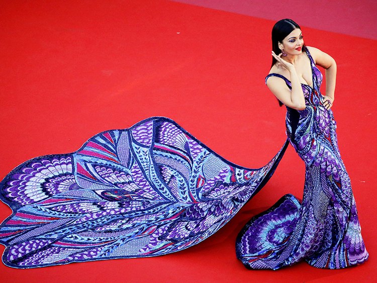 Aishwarya Rai Bachchan weaves Dubai into Cannes gown | Bollywood – Gulf ...