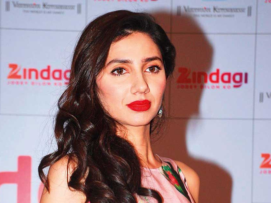 Mahira Khan speaks up for student harassment victims | Pakistani Cinema ...