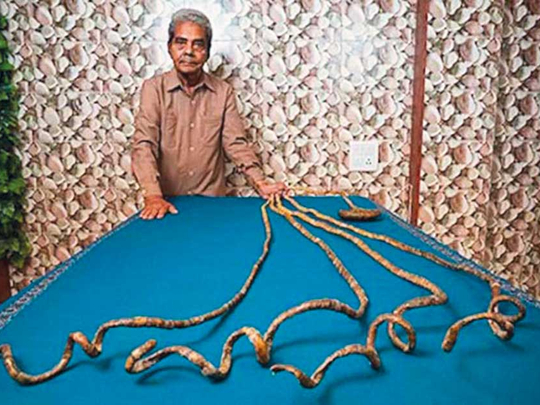 Man With Worlds Longest Fingernails Set To Cut Them After 66 Years World Gulf News
