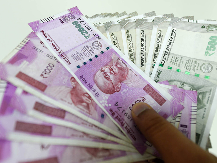 Indian rupee tumbles to new record low against UAE dirham: Time to send ...