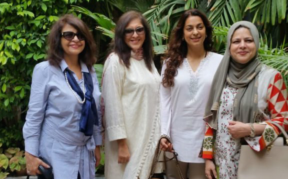 Juhi Chawla visits Pakistan, social media users excited | Bollywood – Gulf  News