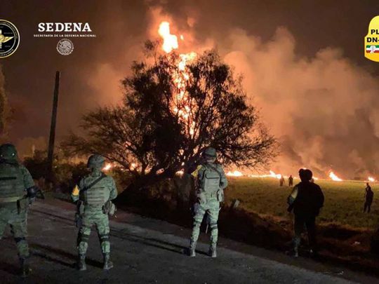 Fuel pipe on fire in Mexico Hidalgo 19012019