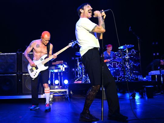 TAB_190128-Red-Hot-Chili-Peppers-1-1548665092744