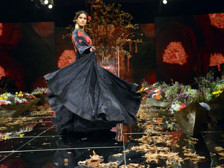 Lakme Fashion Week: Rohit Bal channels seasons of Kashmir | Fashion ...