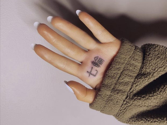 TAB_190131-Ariana-Grande-tattoo-1548917642714