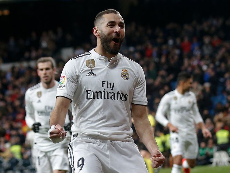 Karim Benzema extends Real Madrid deal until 2023