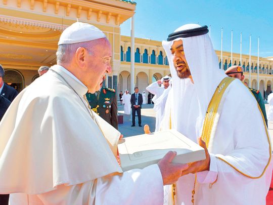 Pope Francis gifting Shaikh Mohammad Bin Zayed Al Nahyan