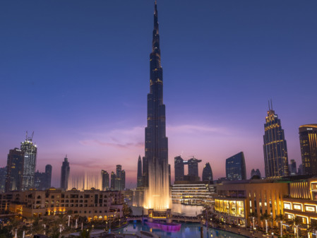 The-Dubai-Fountain-by-Emaar-1549449138137