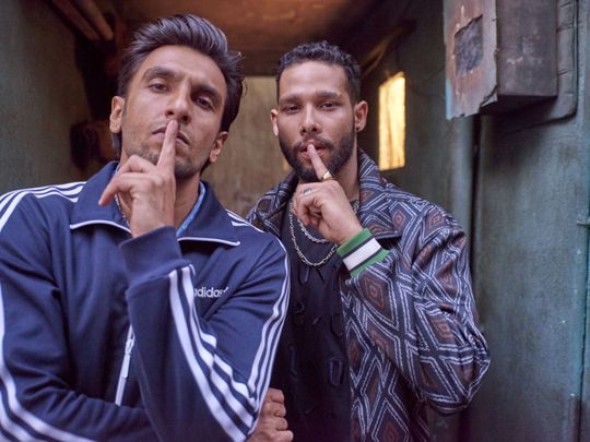 Ranveer-Singh-and-Siddhant-Chaturvedi-gULLY-1550061551699