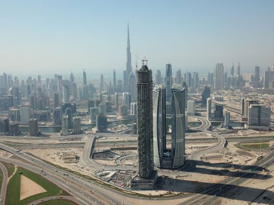 Look One Of Uae S Tallest Towers Rising In Dubai To Open In 2020