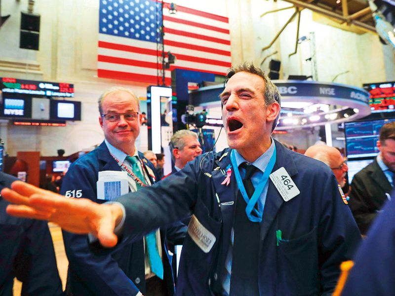 Traders at the New York Stock Exchange 7
