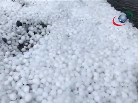 Rainfall with hail in Fujairah 001