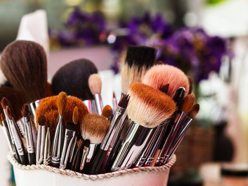 How to wash make-up brushes