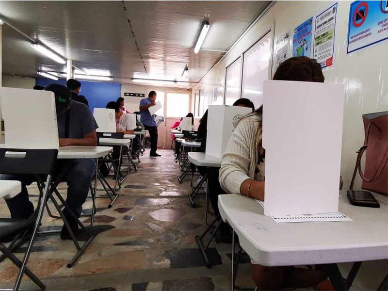 Philippines voting in UAE 201904113
