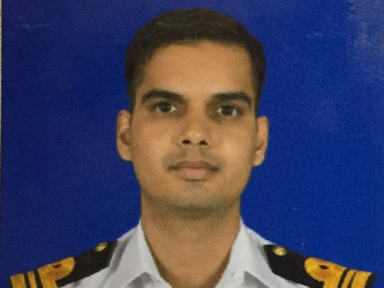 RDS_190427_Indian_navy_officer_dies-1556350797638