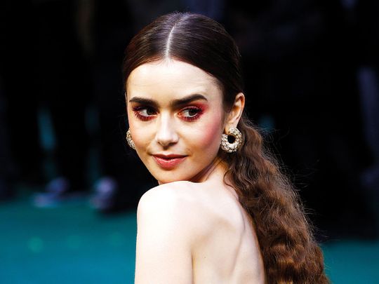 190502  Lily Collins 
