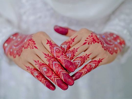 Coloured henna