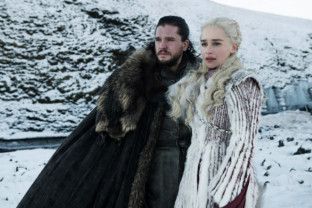 tab GOT S8_ Daenerys Targaryen and Jon Snow1.JPG.JPG-1558266989499