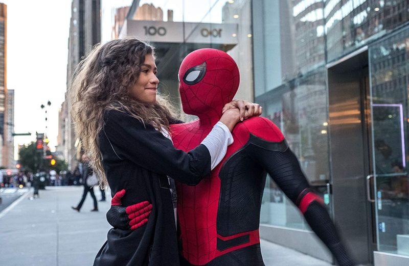 tab Zendaya and Tom Holland in Spider-Man Far From Home (2019)-1559028807982